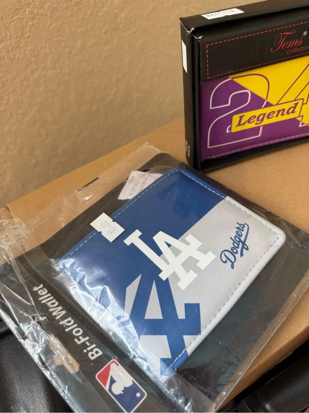 Lakers and Dodgers Men’s wallets (NWT)
